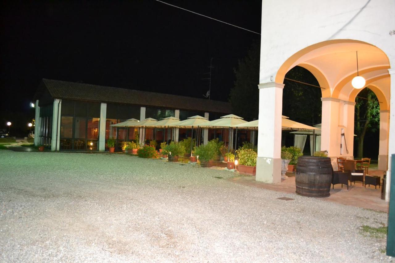 Hotel Riviera Ristorante La Briciola Novellara Exteriör bild